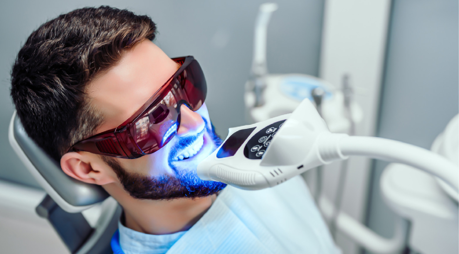 Teeth Whitening in Dubai